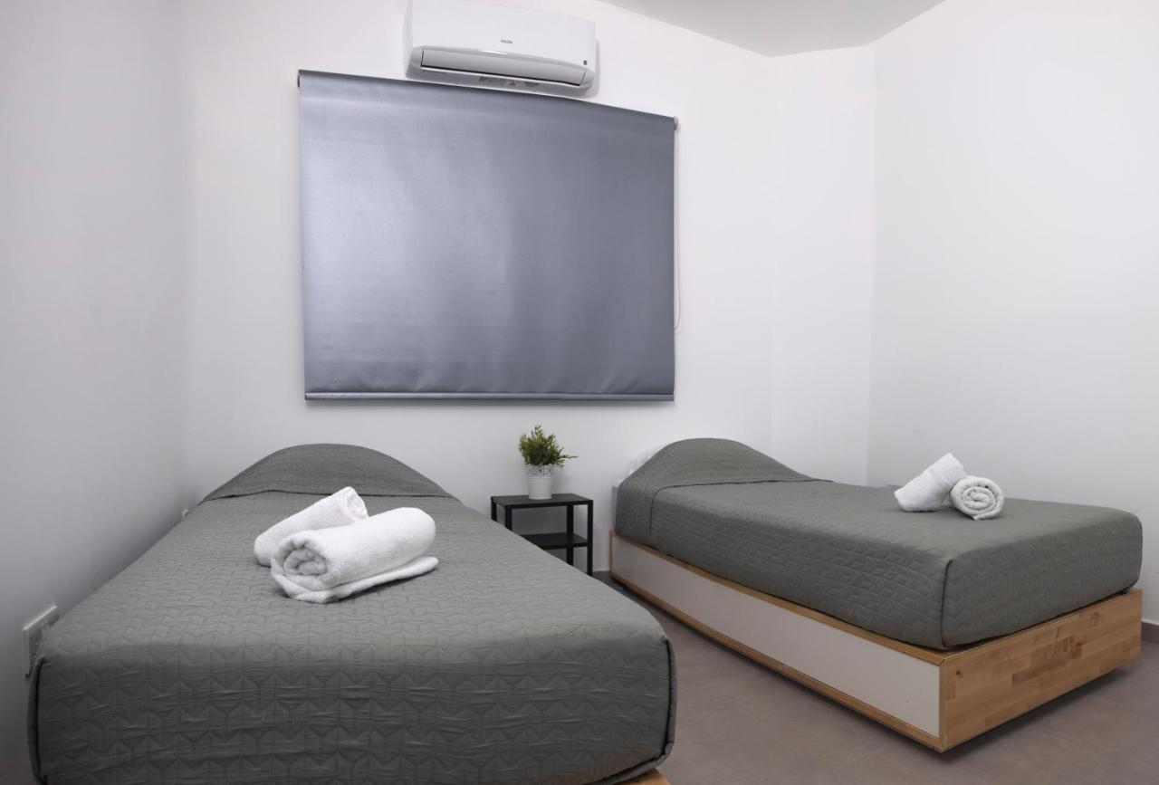 Lovely 2 Bed Apartment In Larnaca City Centre Exteriör bild