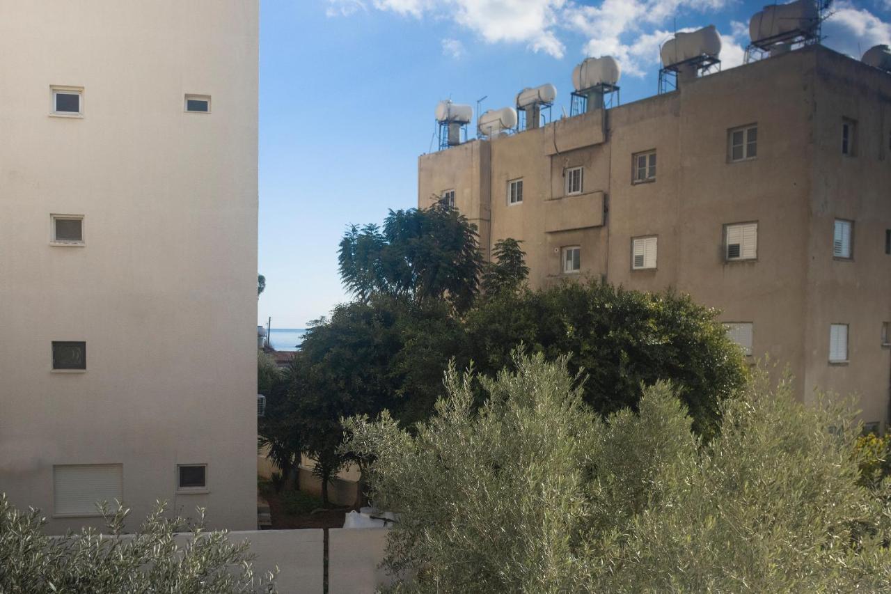 Lovely 2 Bed Apartment In Larnaca City Centre Exteriör bild