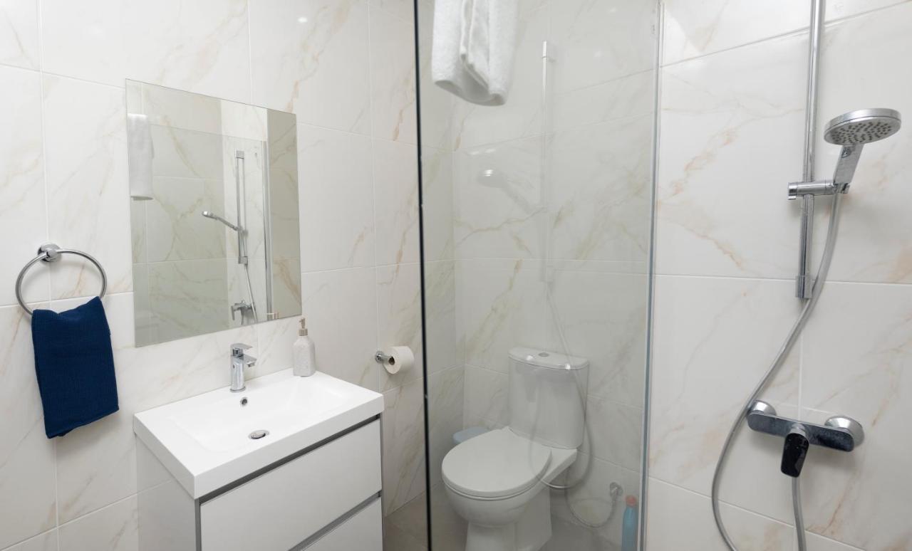 Lovely 2 Bed Apartment In Larnaca City Centre Exteriör bild